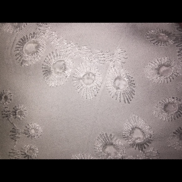 All white loosely fitted dress - Picture 3 of 4